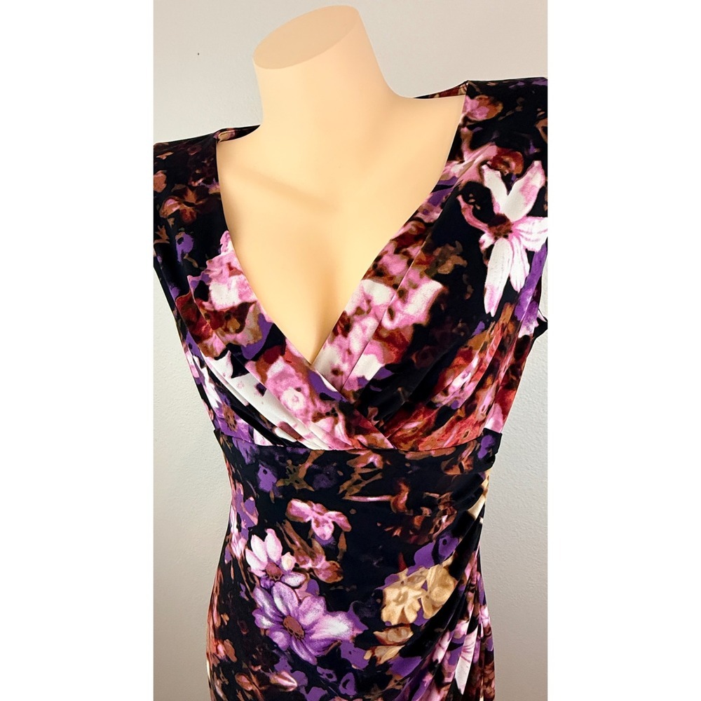 Lauren Ralph Lauren Floral Ruched Faux Wrap V-Neck Sheath Dress Purple Size 12 - Picture 6 of 7